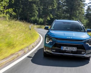 kia_Dynamiczne_PHEV_(1)