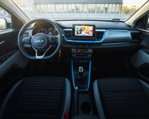 Kia_Stonic_Wnetrze_(1)_09